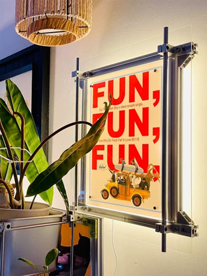 Optical Axis LED Photo Frame - Wall-Mountable and Desktop Display
